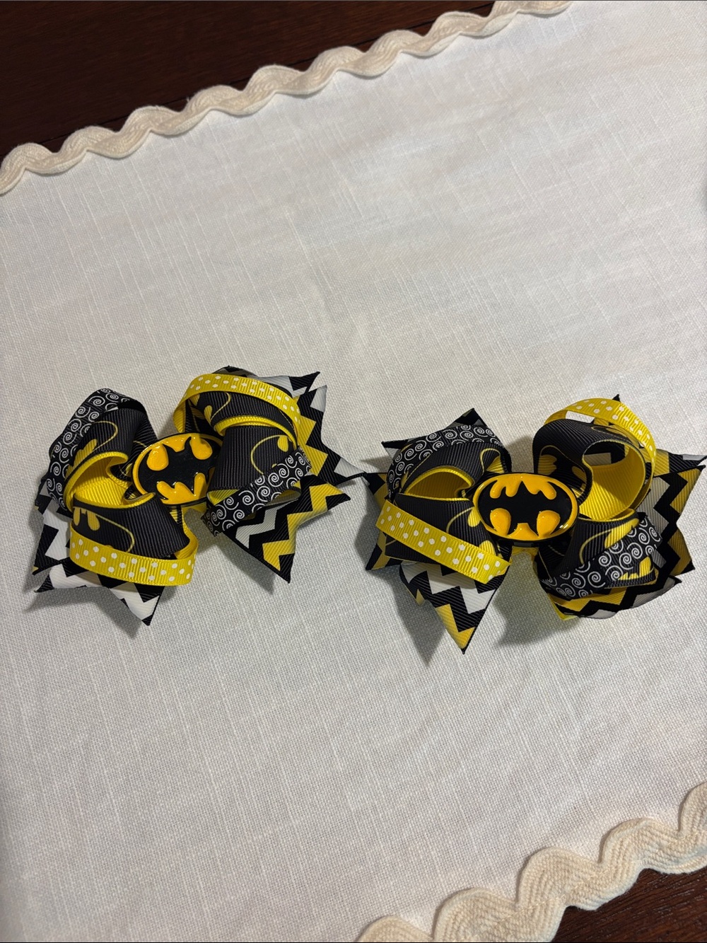 Batman  Custom Made Hair Bow set 2 bows NEW 3” bows alligator clips